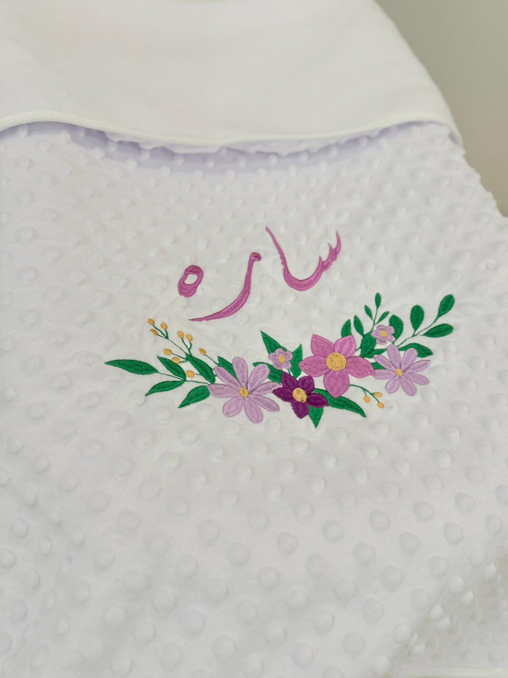 لحاف ناعم بالورود